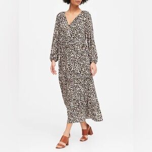 Banana Republic Leopard Full Length Long Sleeve Dress‎ XS Petite